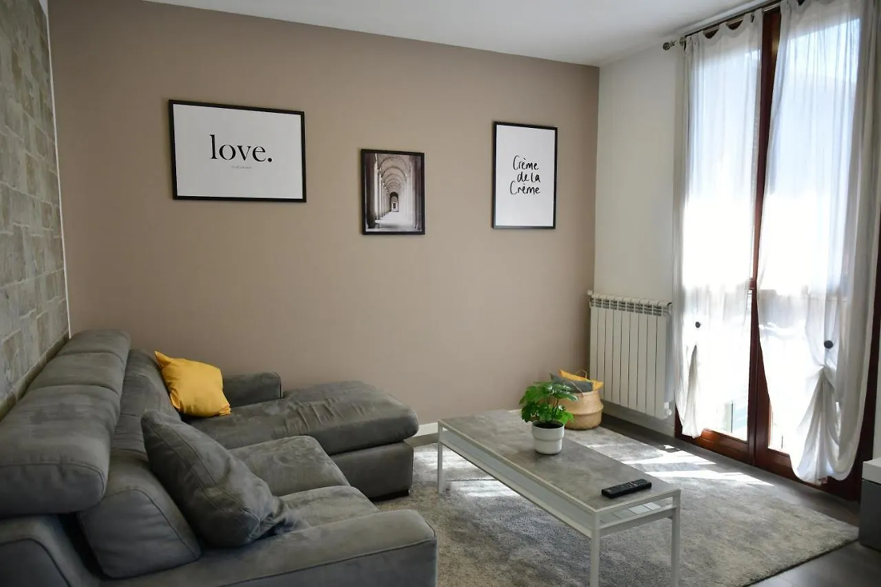 Apartment Ferienwohnung New Loft Free Wi-Fi & Free Parking Milano-Linate Pioltello Italien