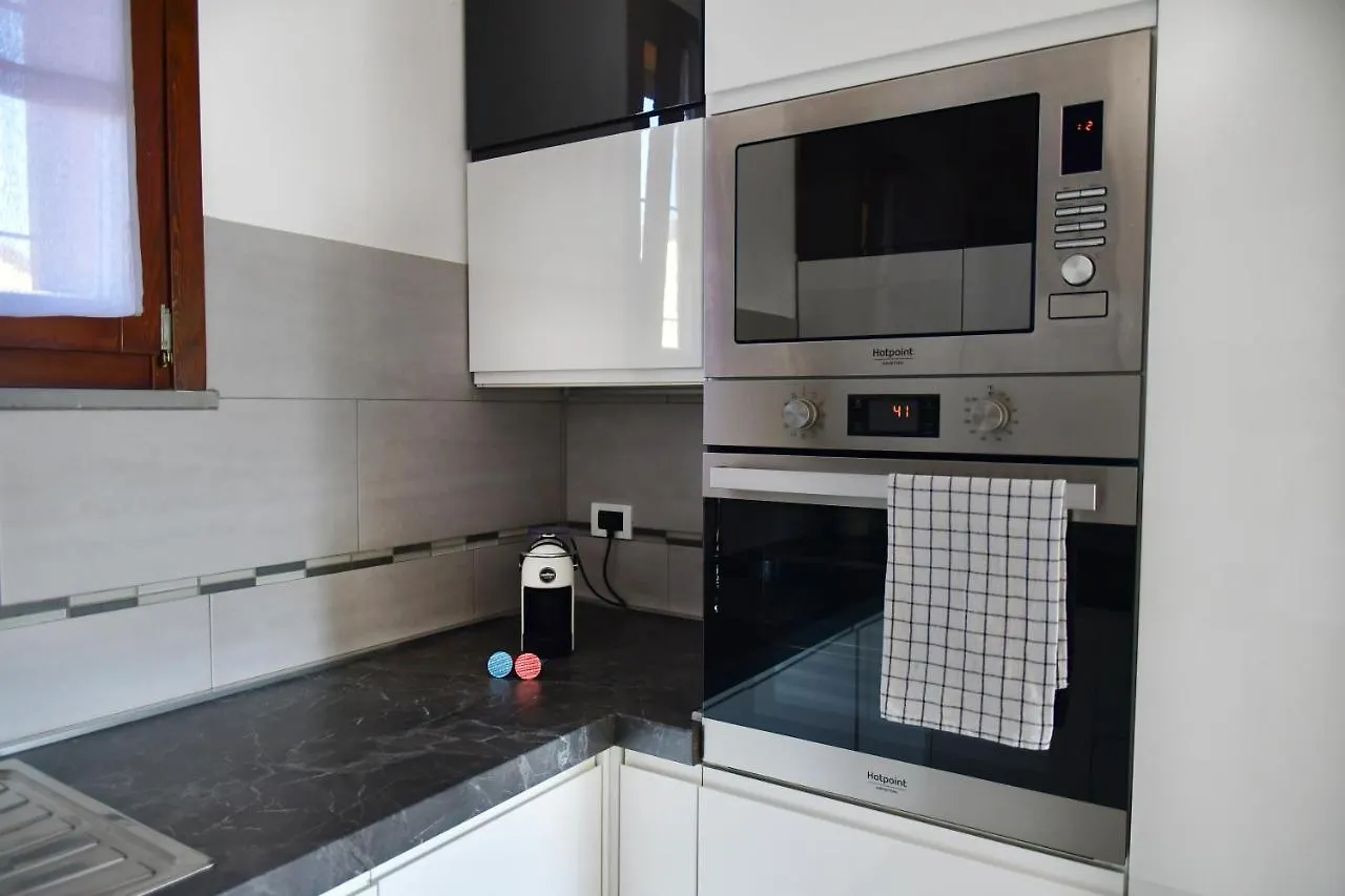 Ferienwohnung New Loft Free Wi-Fi & Free Parking Milano-Linate Pioltello Apartment