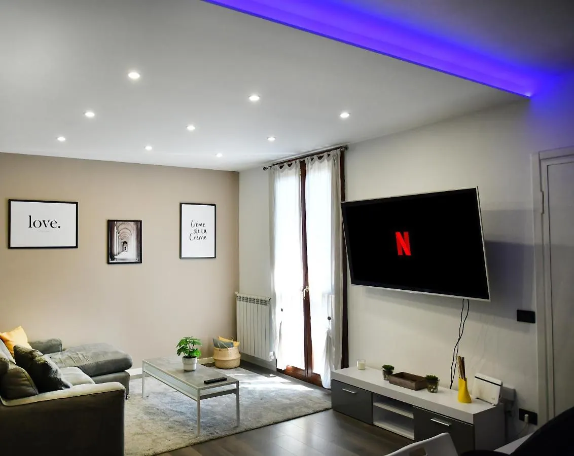 Apartment Ferienwohnung New Loft Free Wi-Fi & Free Parking Milano-Linate Pioltello